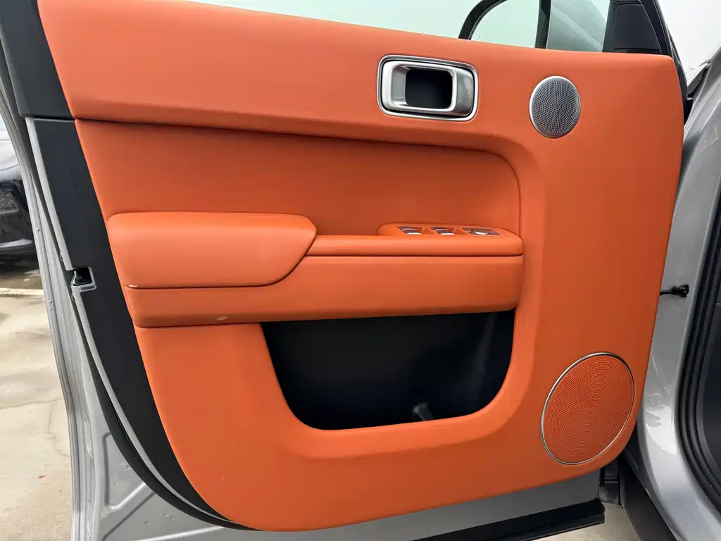 Li Auto Li L8 — миниатюра 8