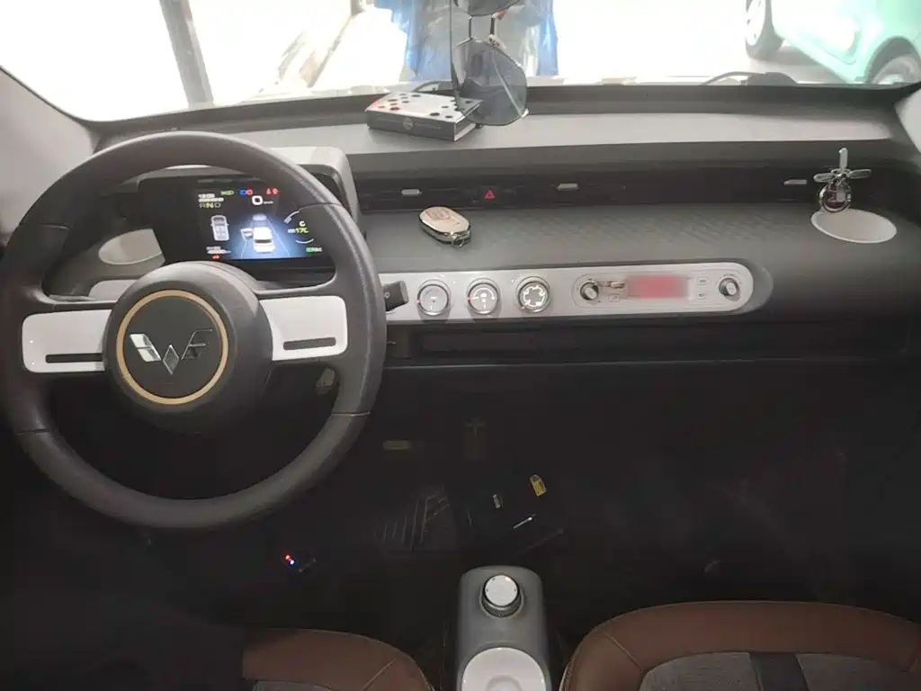 Wuling MINIEV — миниатюра 10