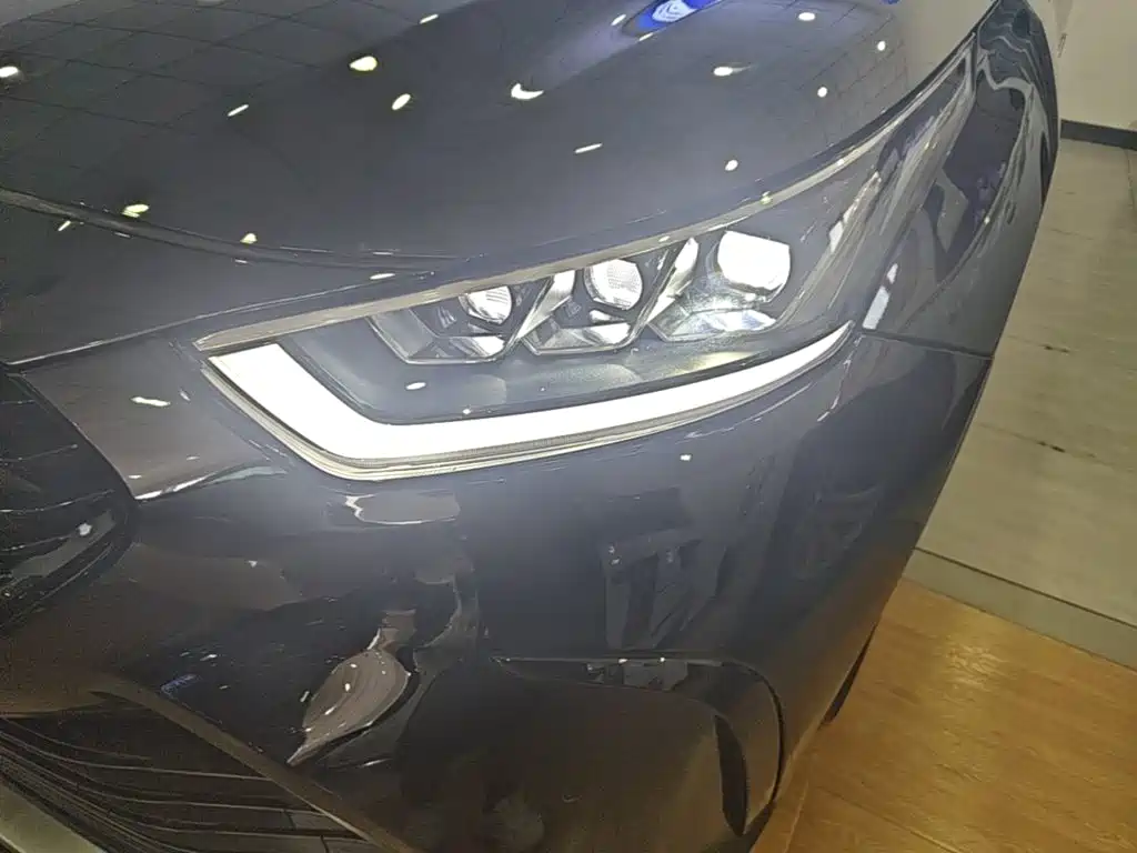 Toyota Crown Kluger — миниатюра 24