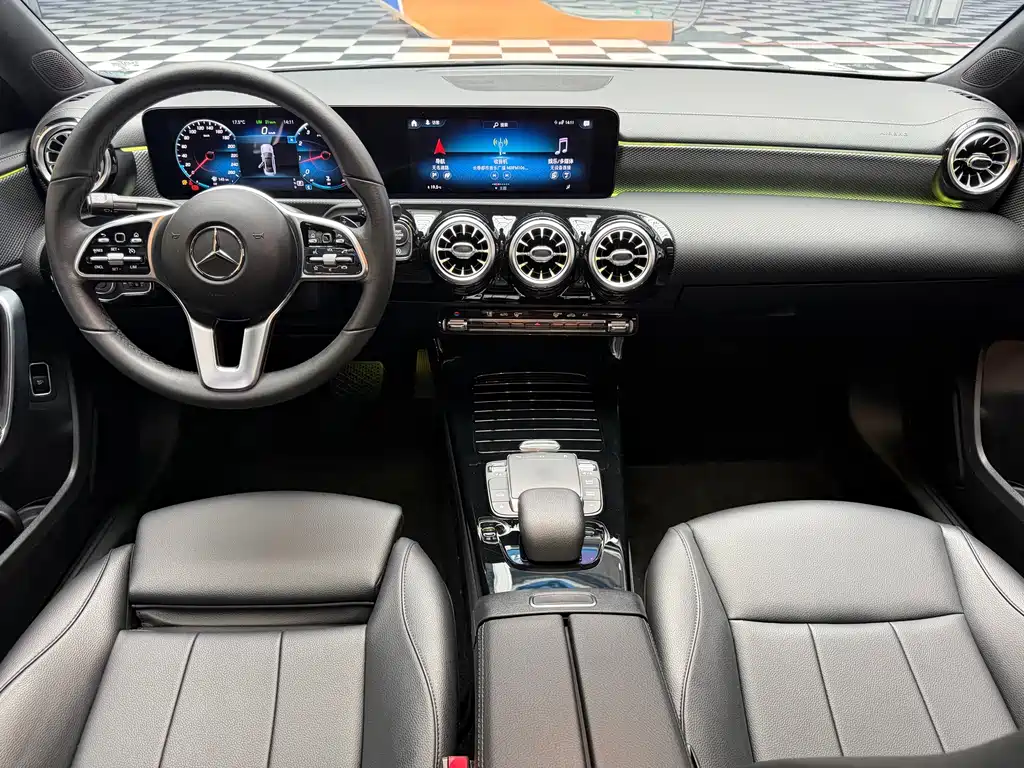Mercedes-Benz A-Class — миниатюра 16
