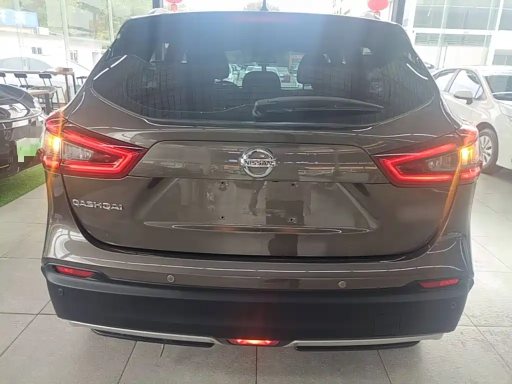 Nissan Qashqai — миниатюра 6