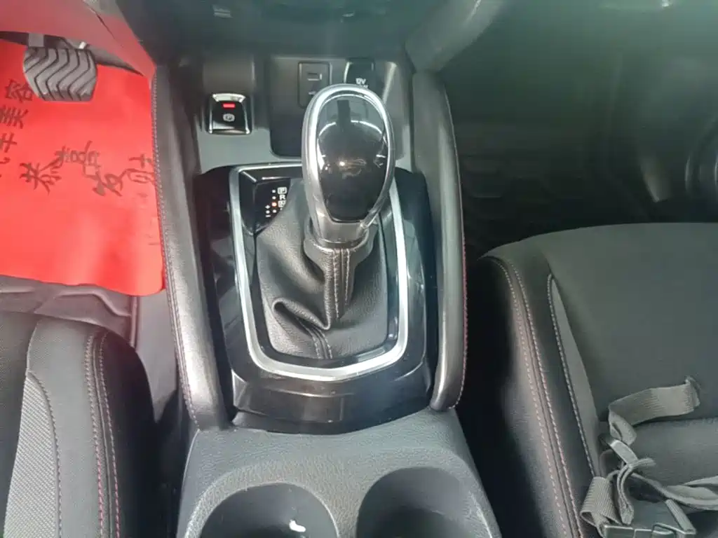 Nissan Qashqai — миниатюра 14