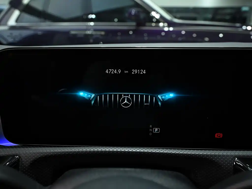 MERCEDES-BENZ CLA AMG