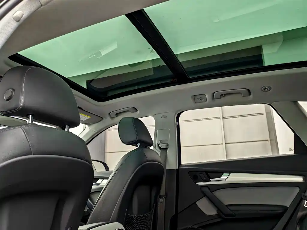 Audi Q5L — миниатюра 8