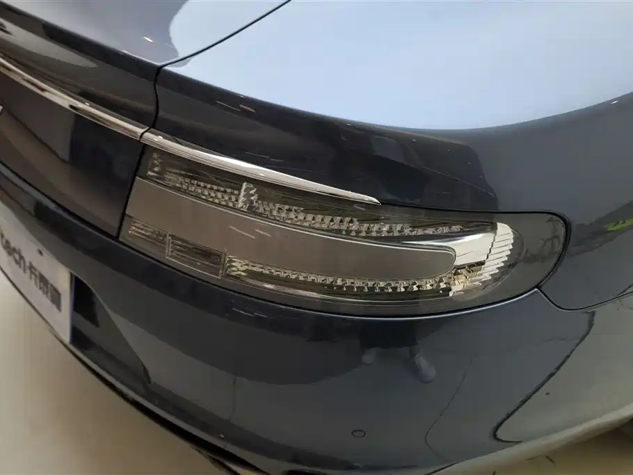 Aston Martin Rapide 2010 6.0L