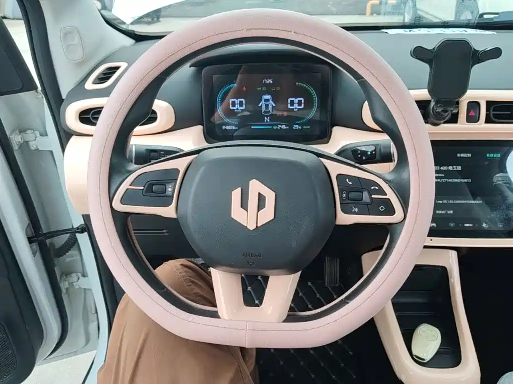 Leapmotor Leapmotor T03 — миниатюра 11