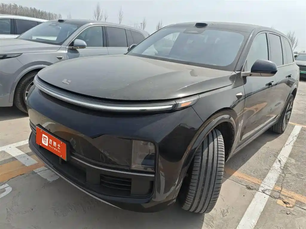 Li Auto Li L9 2025
