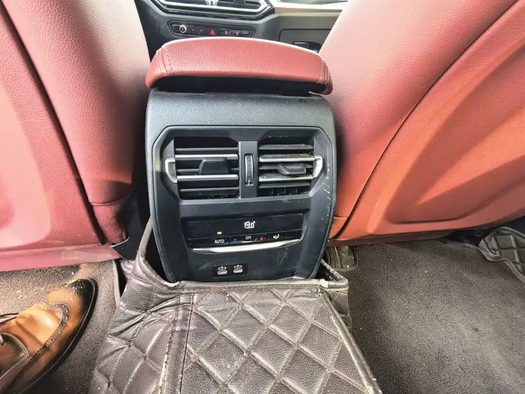 BMW i3 — миниатюра 16
