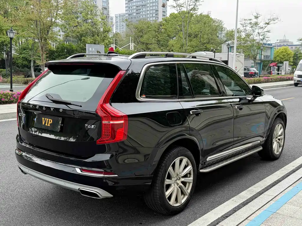 Volvo XC90 — миниатюра 5