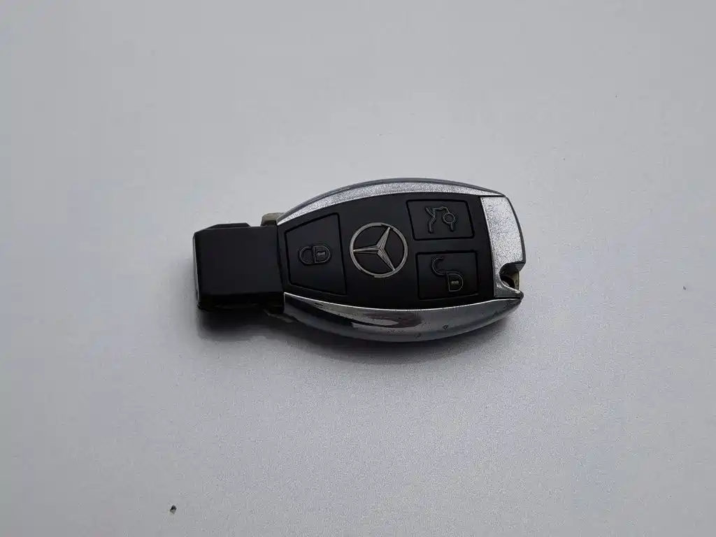 Mercedes-Benz E-Class — миниатюра 19