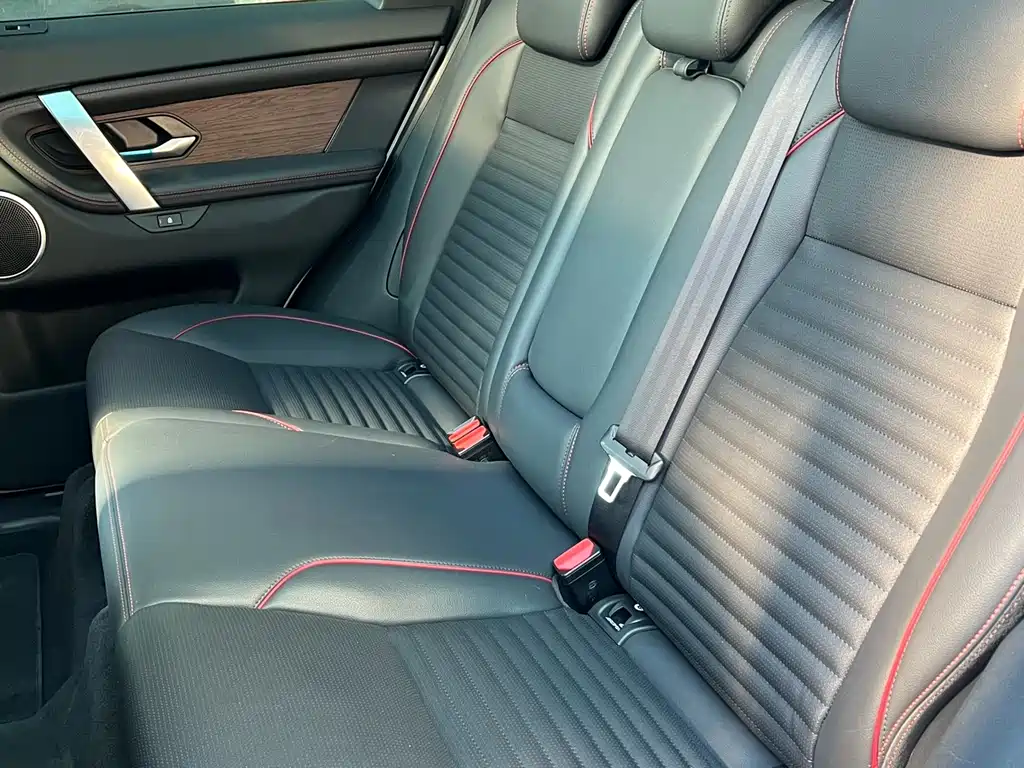 LAND ROVER DISCOVER NEW ENERGY SOURCES FOR SPORTS