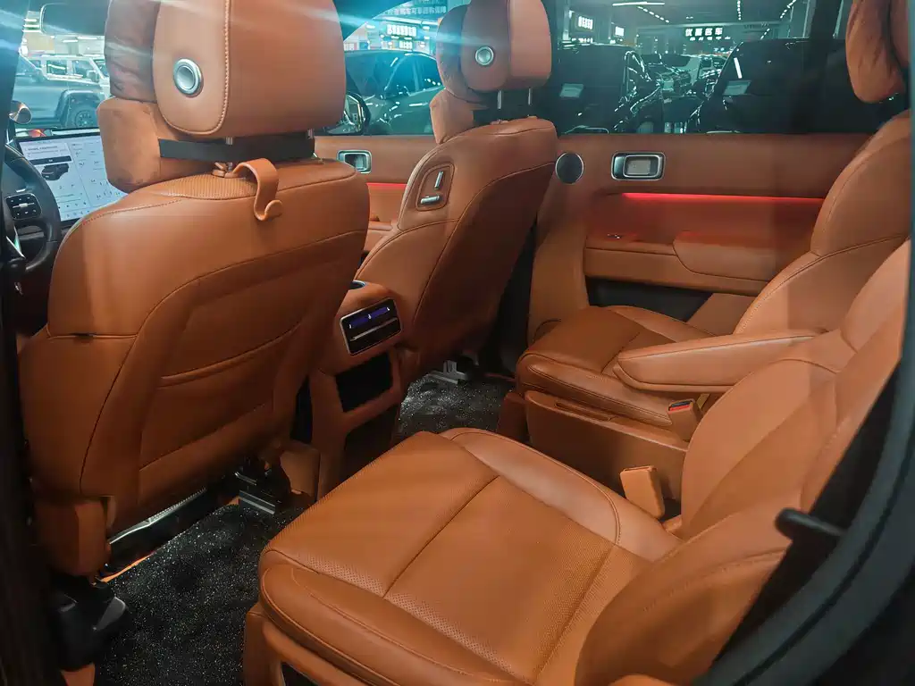 Li Auto Li L8 — миниатюра 5