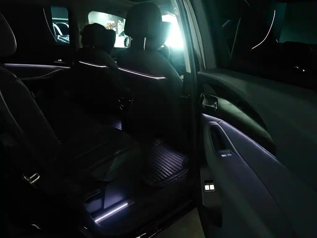 Audi Q6 — миниатюра 11