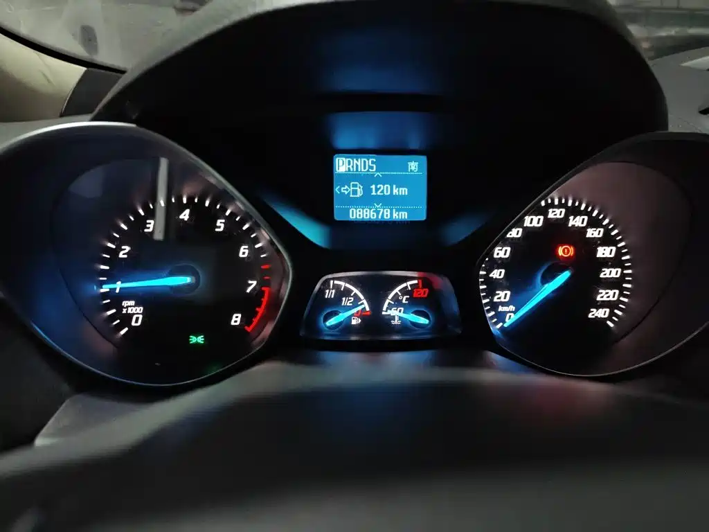 Ford Kuga — миниатюра 8