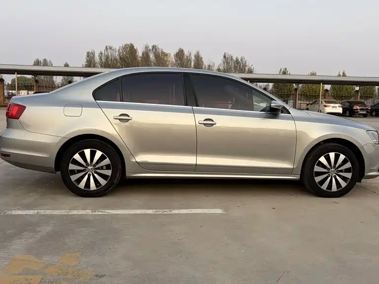 Volkswagen Sagitar — миниатюра 9