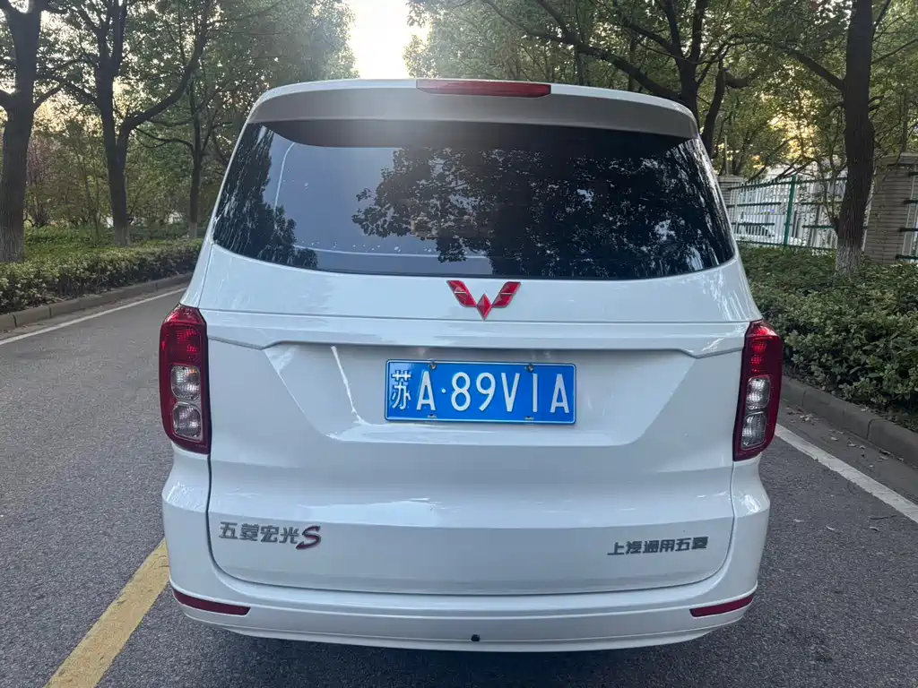 Wuling Hongguang — миниатюра 4