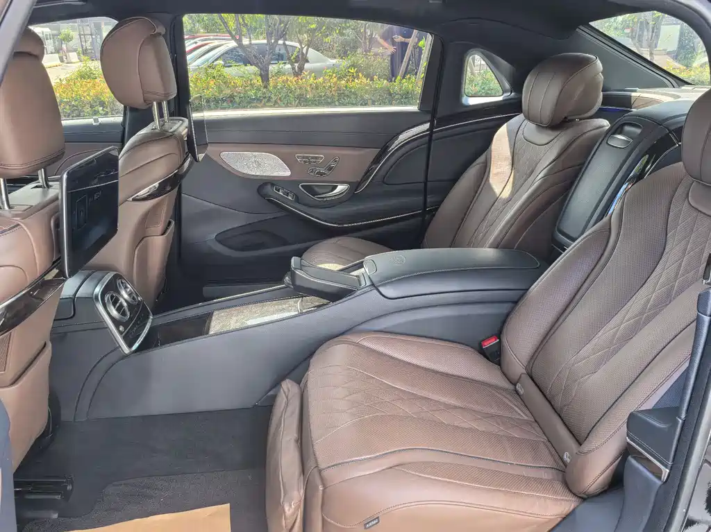 Mercedes-Benz S-Class — миниатюра 13