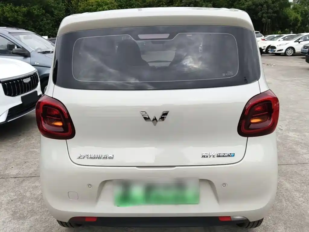Wuling MINIEV — миниатюра 6
