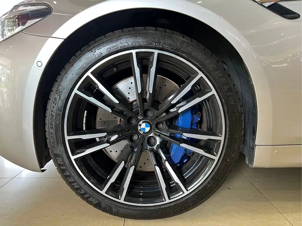BMW M5 — миниатюра 26