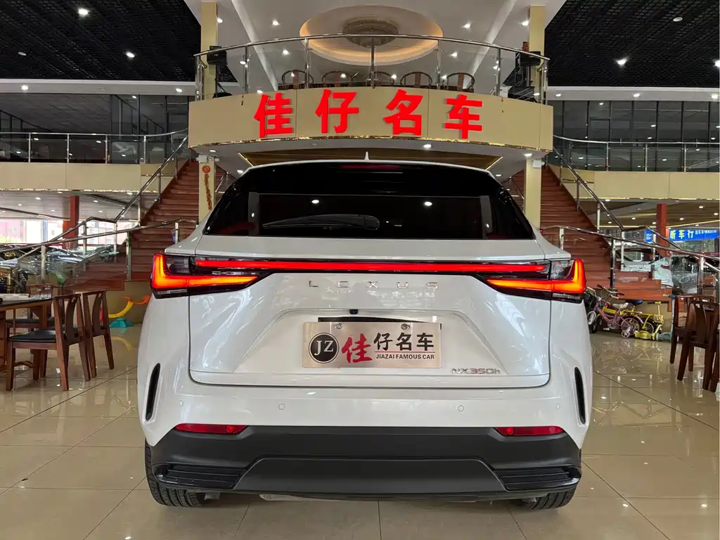Lexus NX — миниатюра 5