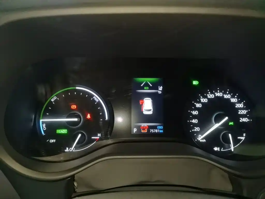 Toyota Sienna — миниатюра 12