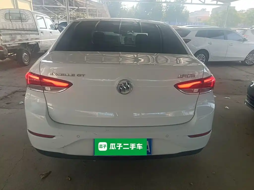Buick Excelle — миниатюра 6