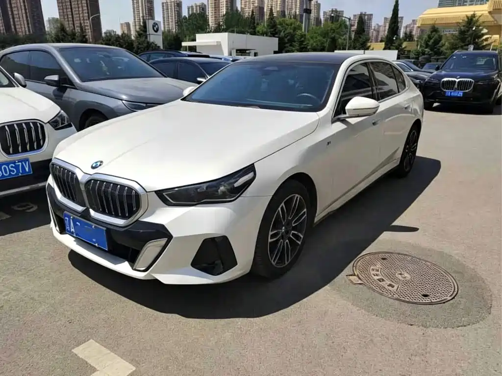 BMW 5 Series 2024