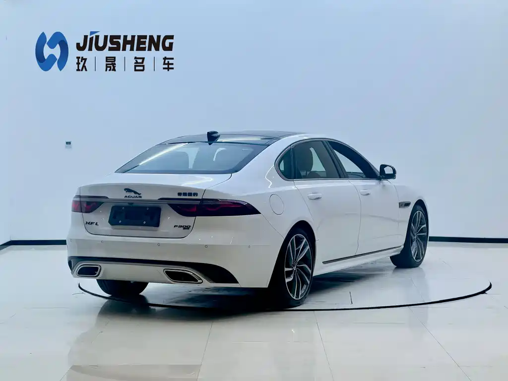 Jaguar XFL — миниатюра 8