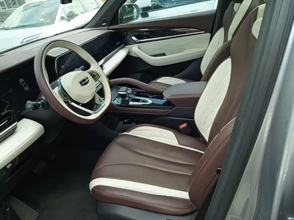 Geely Xingyue L — миниатюра 15