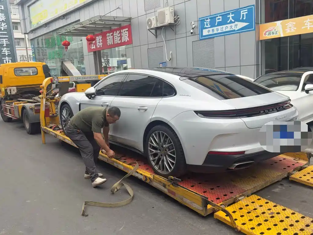 Porsche Panamera — миниатюра 6