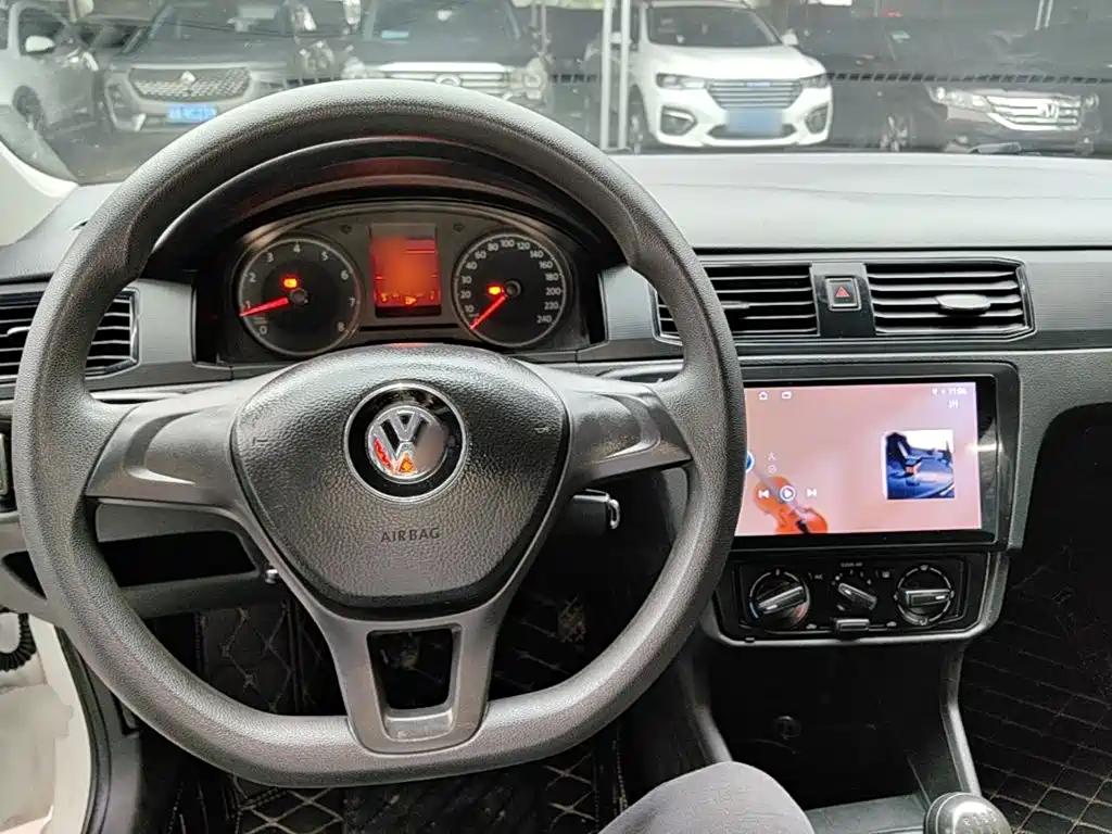 Volkswagen Santana — миниатюра 10