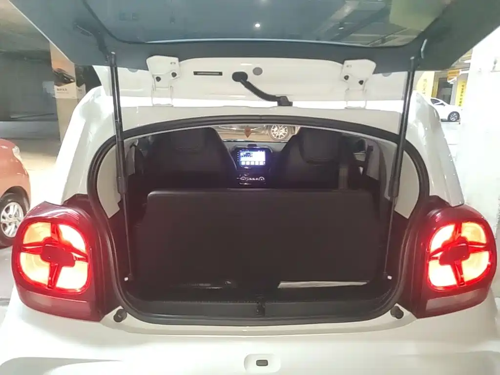 Roewe Clever — миниатюра 19