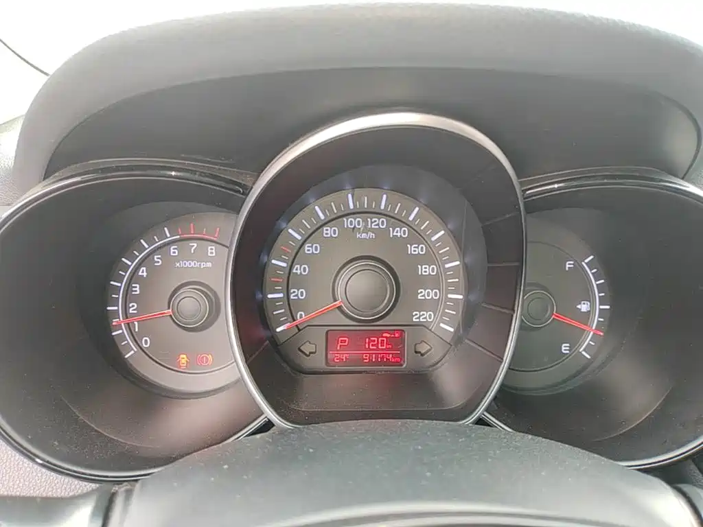 Kia K2 — миниатюра 12
