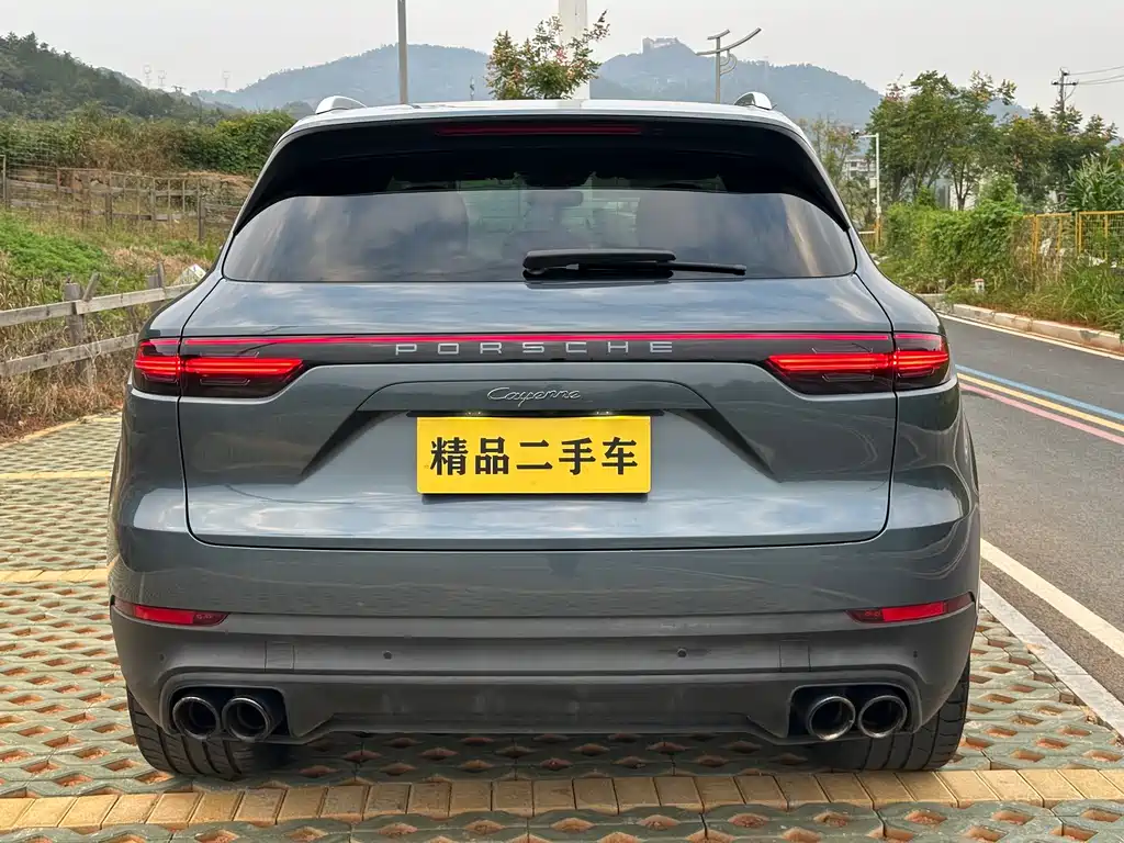 Porsche Cayenne — миниатюра 14
