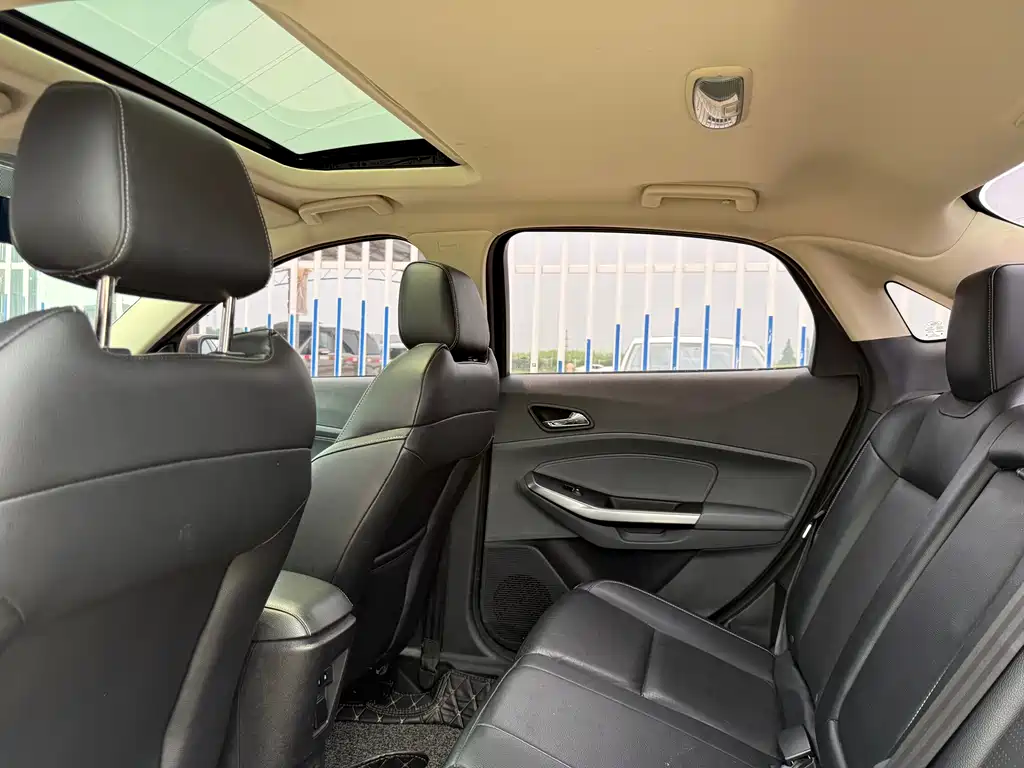 Ford Escort 2015 1.5L AT Fashion