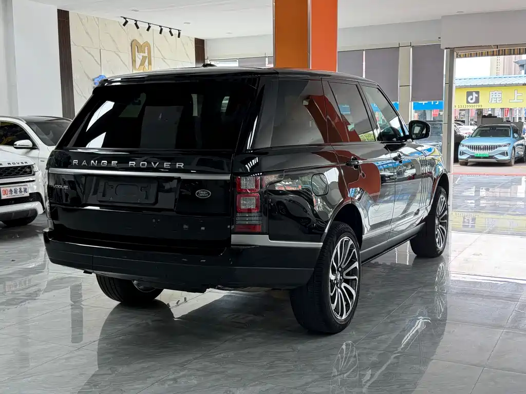 Land Rover Range Rover — миниатюра 18