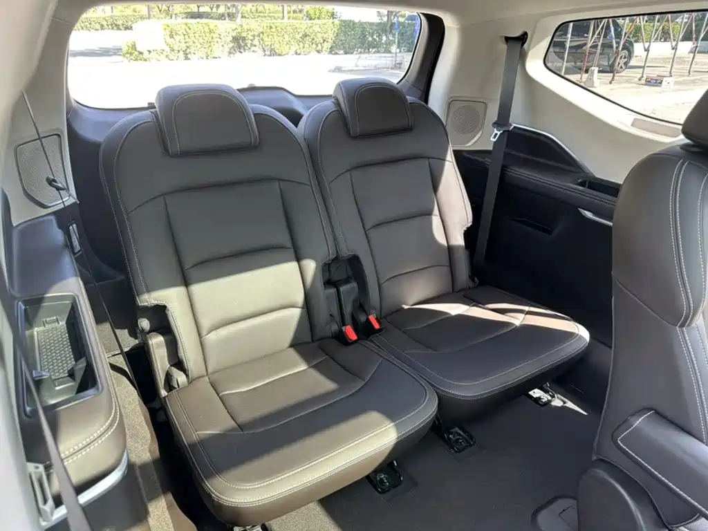 Geely Jia Ji New Energy — миниатюра 17