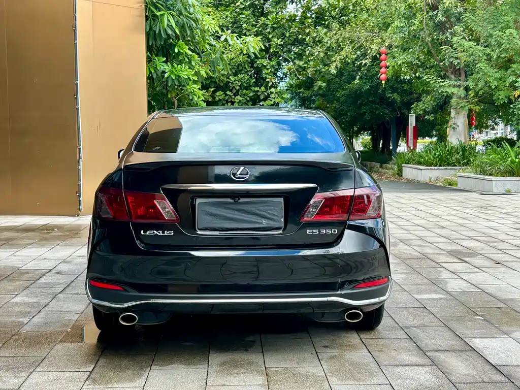 Lexus ES — миниатюра 5