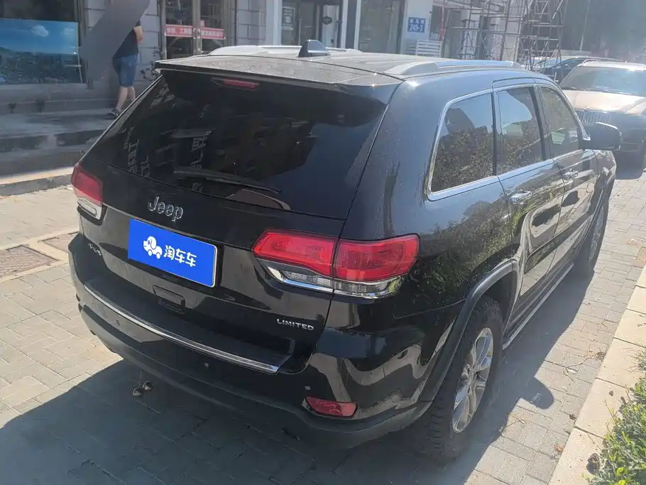 Jeep Grand Cherokee (Import) — миниатюра 3