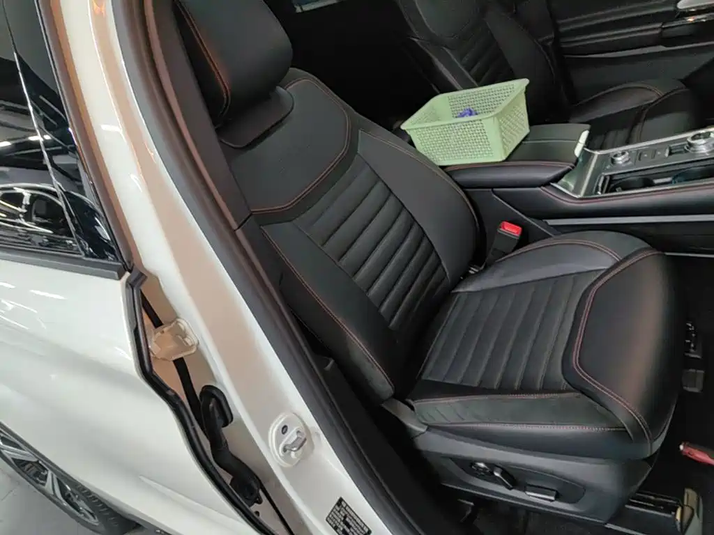 Ford Explorer — миниатюра 25