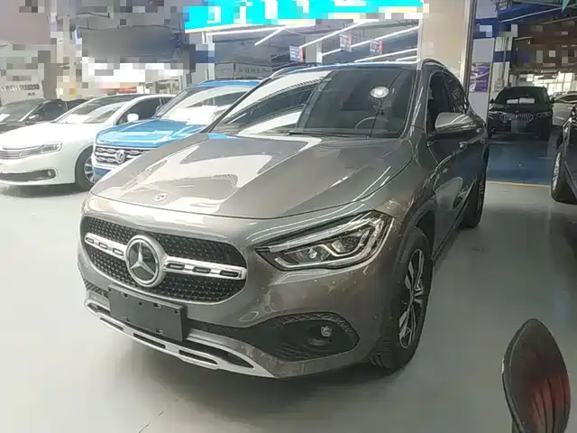 Mercedes-Benz GLA