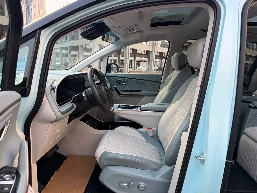 Maxus Dajia 9 — миниатюра 4