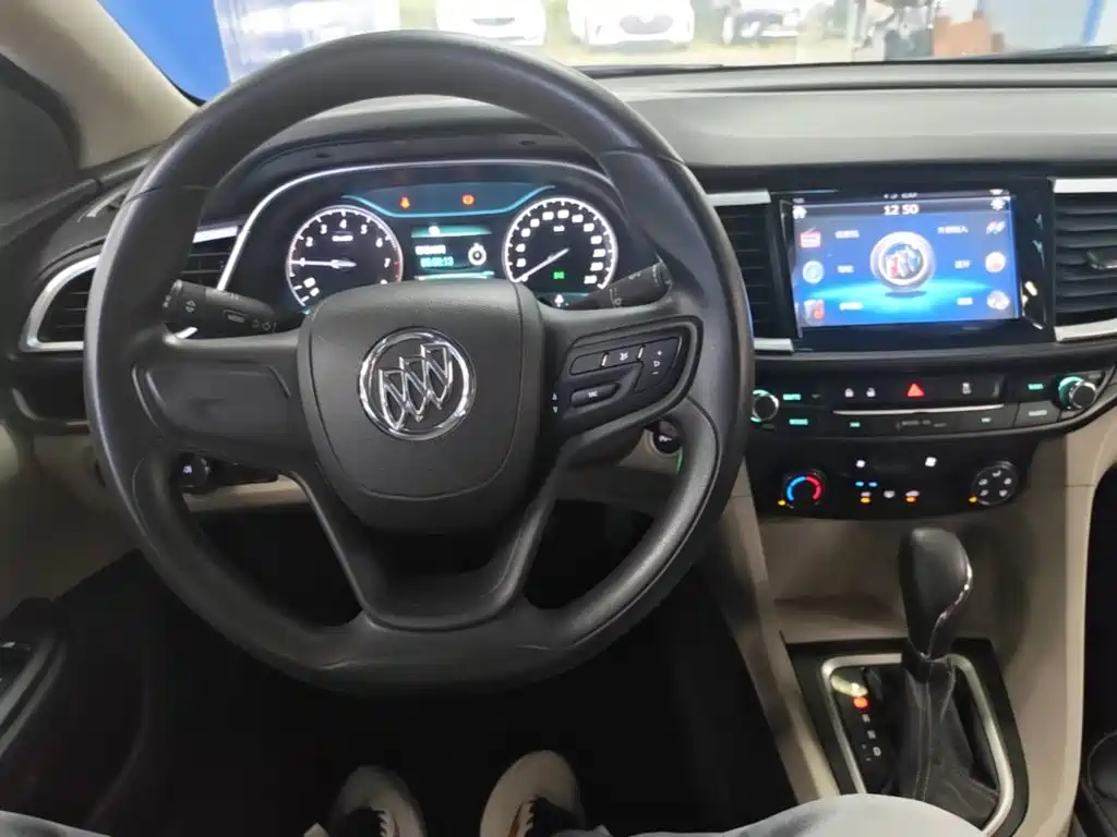 Buick Excelle — миниатюра 10