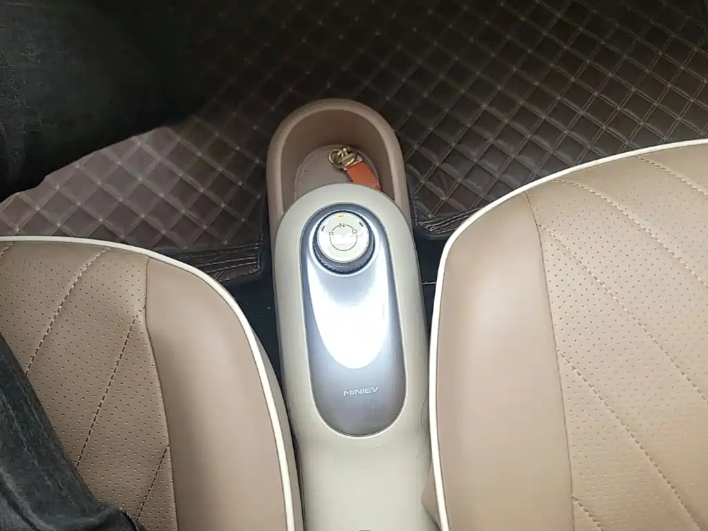 Wuling MINIEV — миниатюра 14