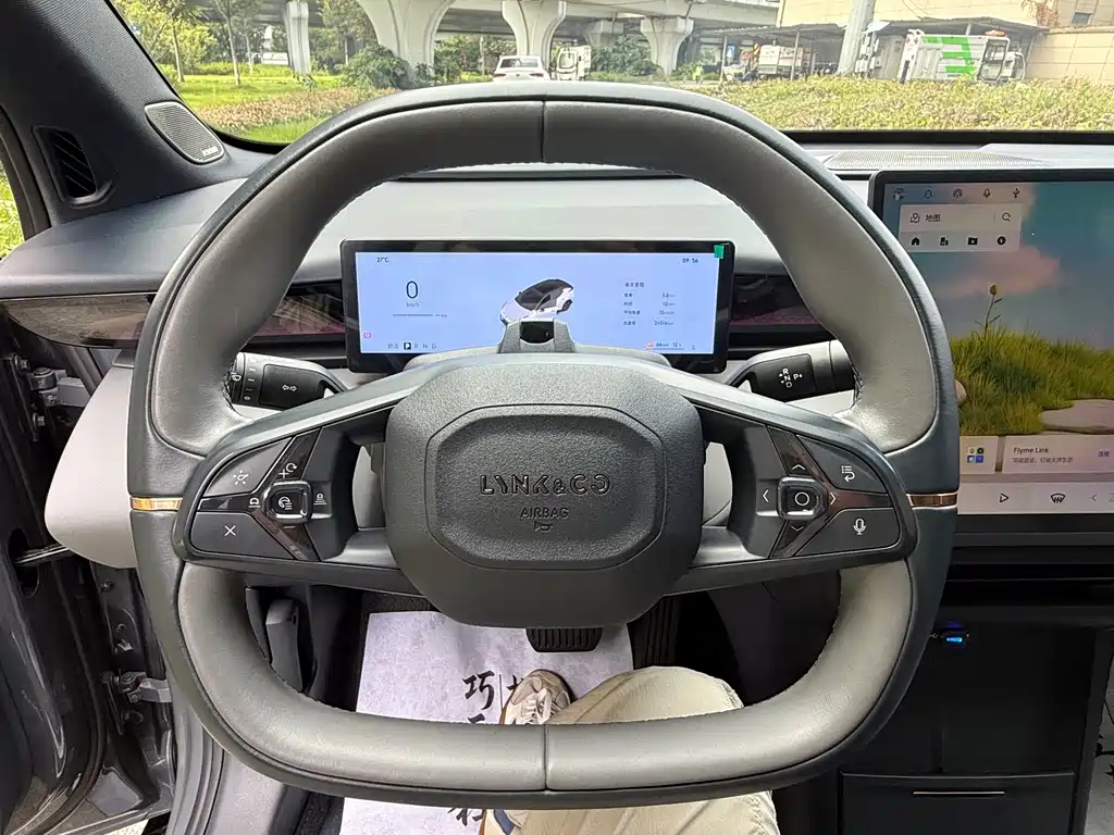 Lynk & Co Z20 — миниатюра 14