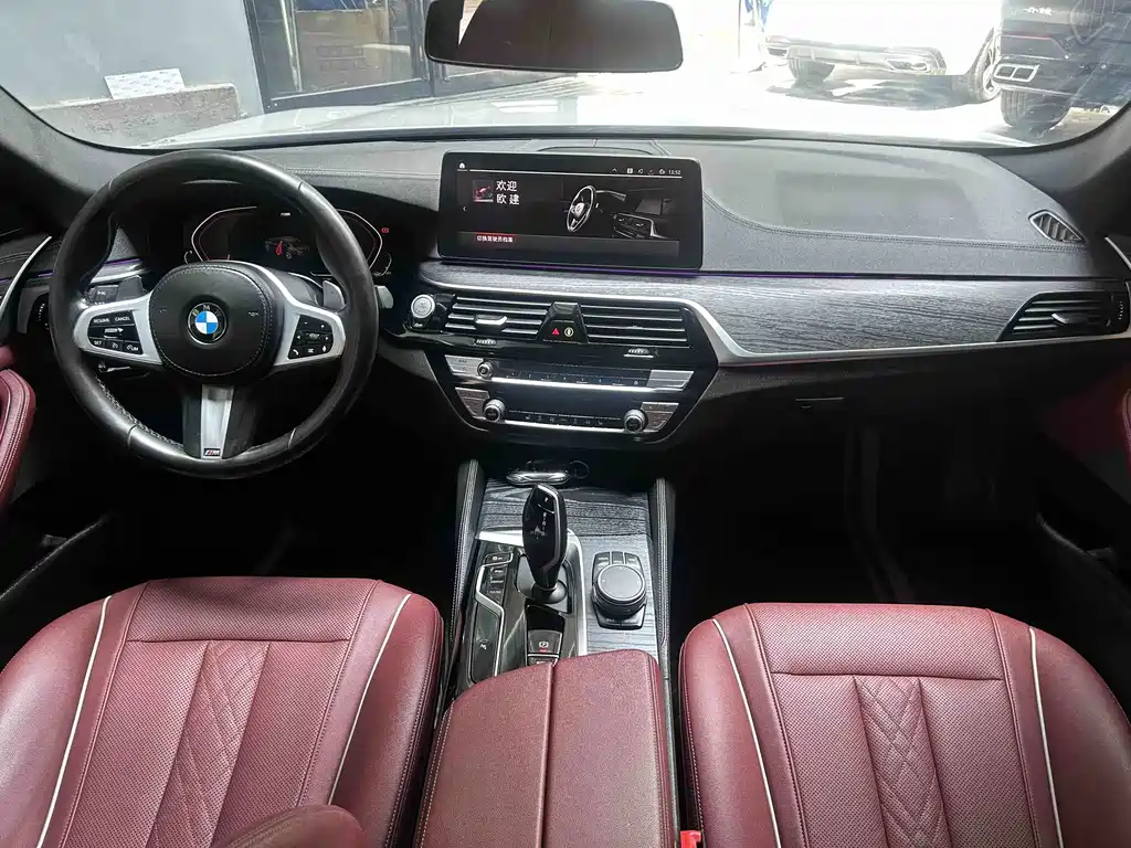BMW 5 Series (Import) — миниатюра 7