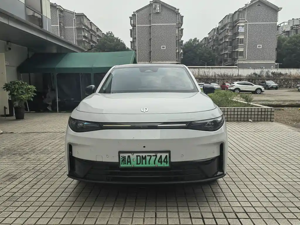 Leapmotor Leapmotor C10 — миниатюра 2