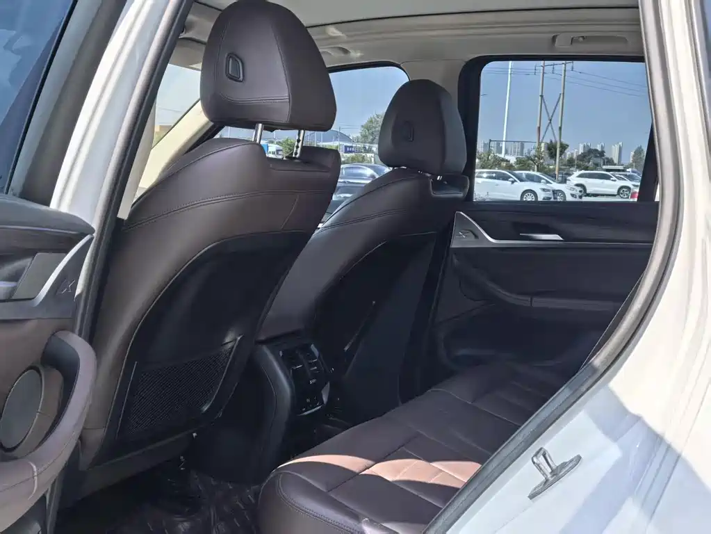 BMW X3 — миниатюра 5