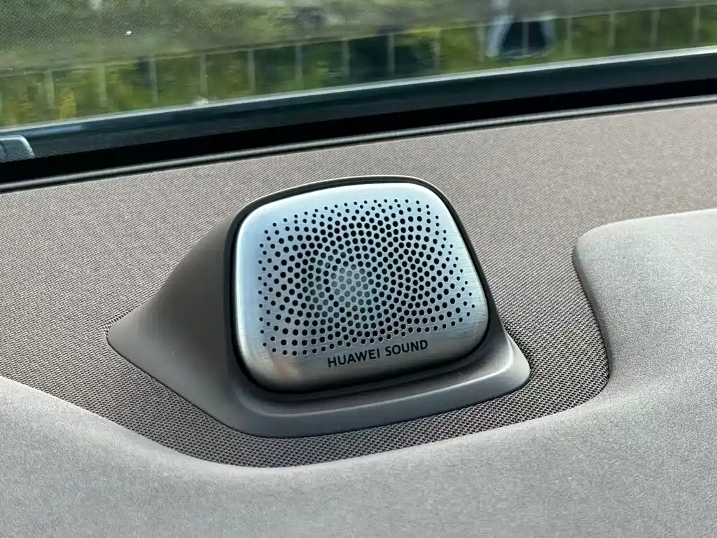 AITO AITO M7 — миниатюра 13