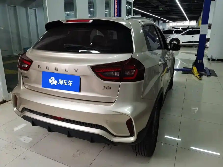 Geely Vision X3 — миниатюра 3